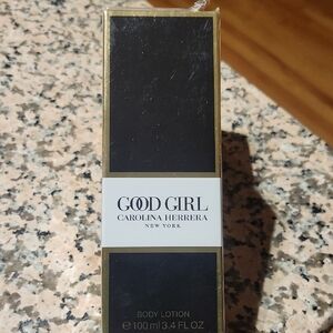 Carolina Herrera Good Girl Body - Black and Gold